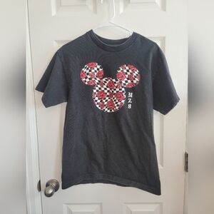 Disney Collection By Nuff  Mickeys Head With Roses Short Sleeve Crew Neck SZ M